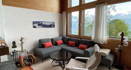 Chalet Gina, (Flumserberg Tannenheim), by Interhome