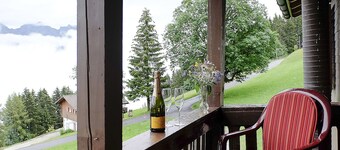 Bauernhaus Cafrida, (Flumserberg Tannenheim), by Interhome