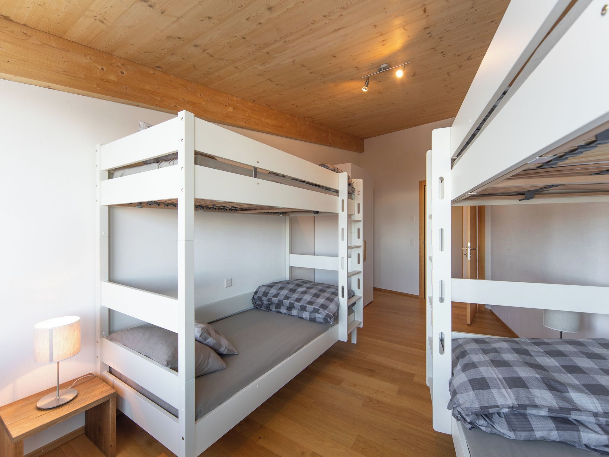2 bedrooms, internet