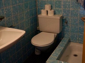 Towels - Haus Panorama B (Whg. Weibel), (Flumserberg Tannenheim), by Interhome (Flumserberg Tannenheim)