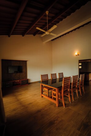 Dining - Vantara Resort (Chikkamagaluru)