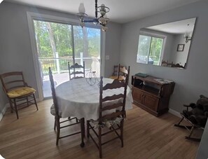 Dining - Grammy’s Cape Cod Summer House (Brewster)