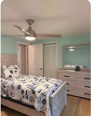 3 bedrooms, WiFi, bed sheets - Grammy’s Cape Cod Summer House (Brewster)