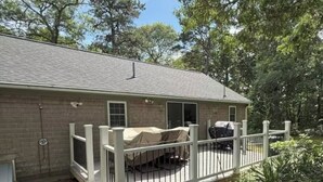 Terrace/patio - Grammy’s Cape Cod Summer House (Brewster)