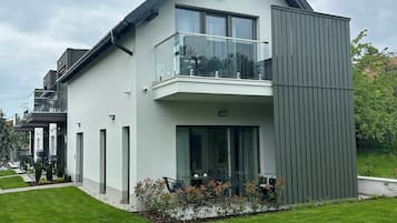 Premium-Studiosuite, Balkon, Gartenblick | Außenbereich