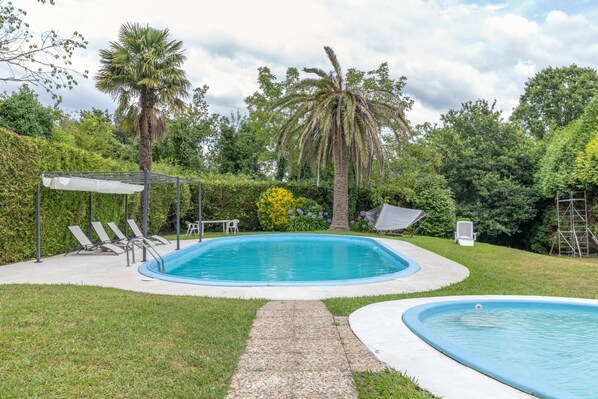 Pool - Rustic Cabin with Pools near A Coruña (Peiraio)