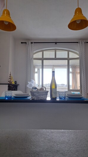 Interior - A standalone apartment just a few minutes from downtown Ischia. (Ischia)