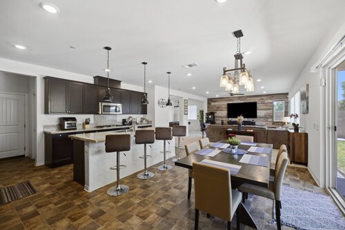 NEW! Heritage Lake Luxury Home