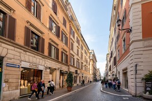 Miscellaneous - Luxury designer suites just a short walk from the Spanish Steps (Roma)