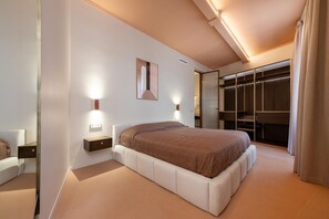 Room - Vrbo Property (Roma)