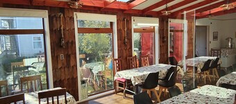 Chiloetravel Hostel, double room