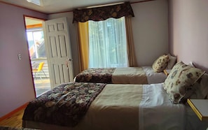 1 bedroom, WiFi (free), bed sheets