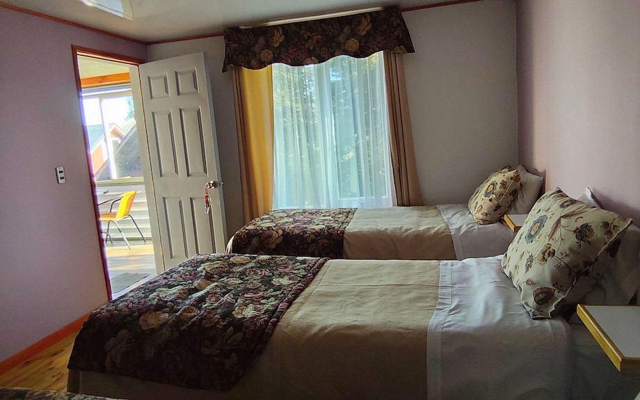 Hostal Chiloetravel Habitacion Doble - Isla Grande de Chiloé