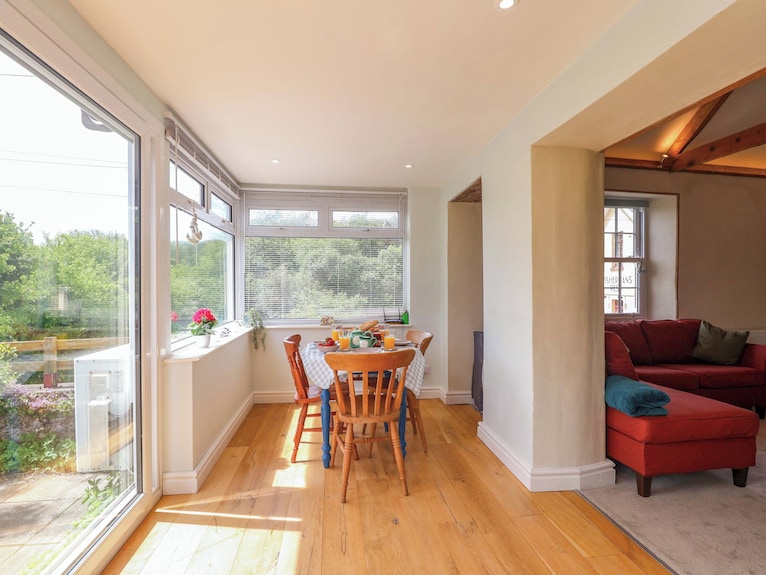 Walnut Major, Pet Friendly, With Open Fire In Aveton Gifford - Bigbury-on-Sea