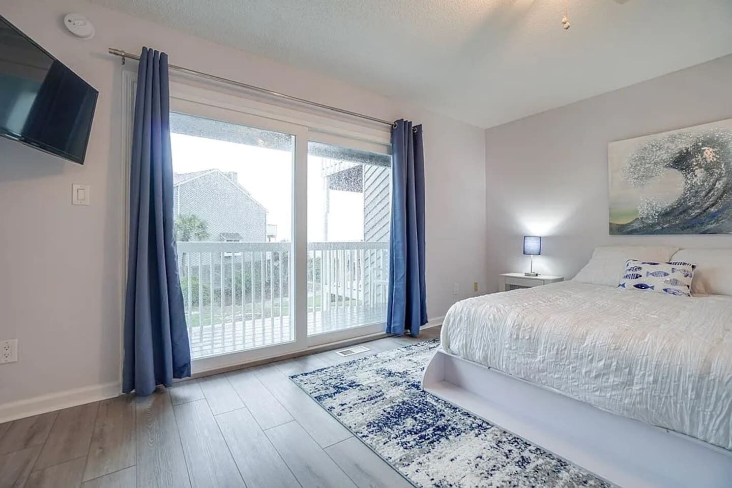 Iron/ironing board, travel crib, WiFi, bed sheets