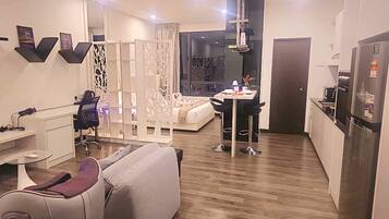 Desk, iron/ironing board, free WiFi