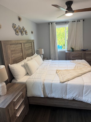 2 habitaciones, tabla de planchar con plancha, wifi y ropa de cama
