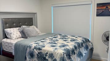 1 bedroom, iron/ironing board, WiFi, bed sheets