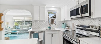 Waterfront Escape/Pool, Kayaks & Gulf Access
