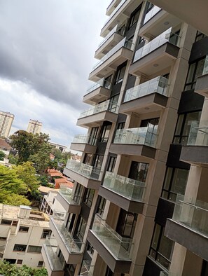 Exterior - Kilimani Apartment minutes away from the westlands, China town and Nairobi's CBD (Nairobi)