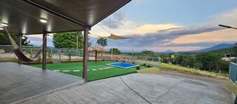 Cozy 1-bedroom cabin with AC in La Unión Sur