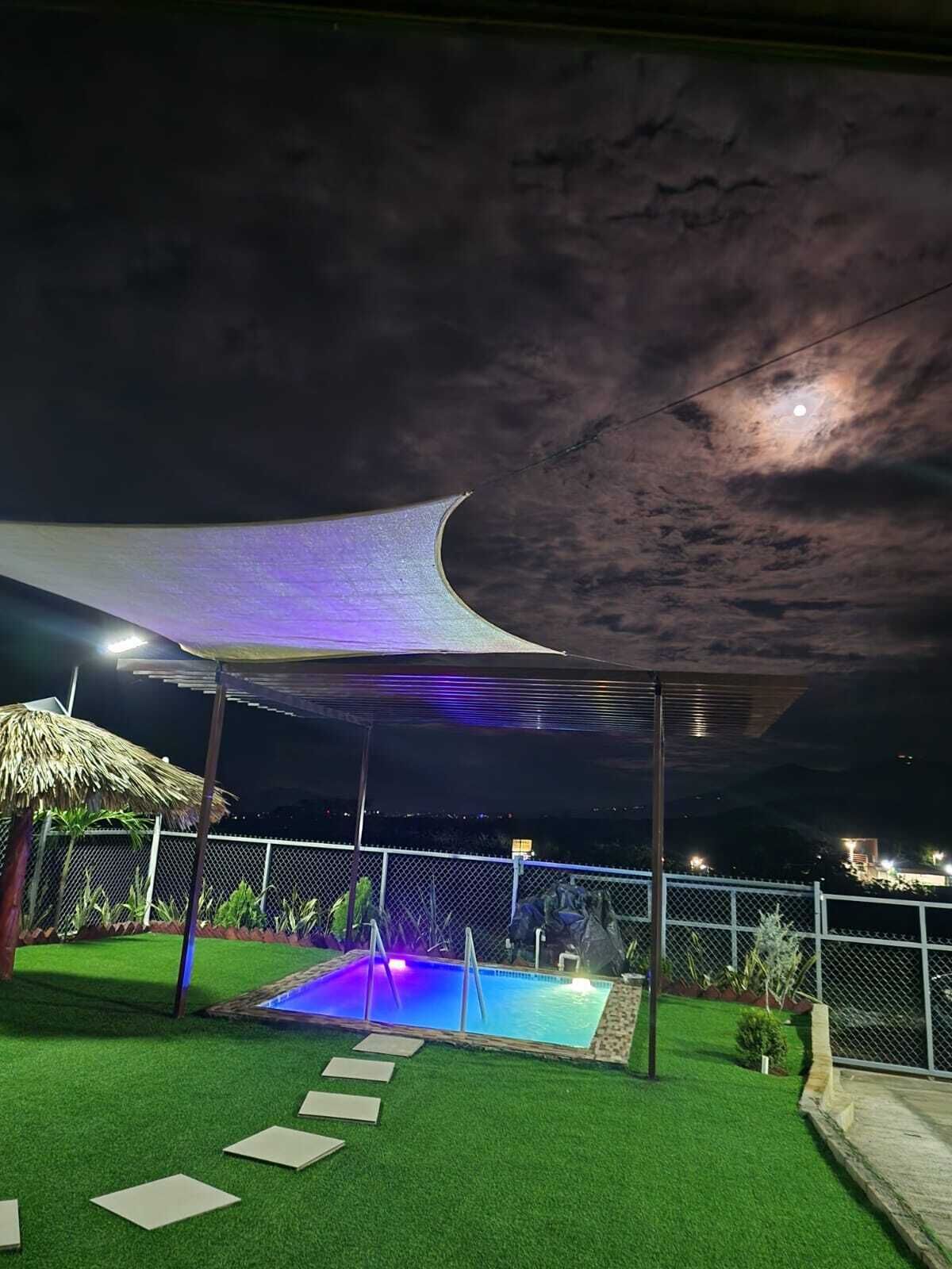 Piscine extérieure