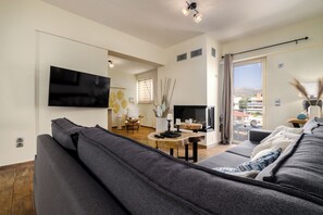 Living area - Gorgeous penthouse in Vari with panoramic views! (Vari)