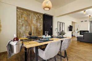 Dining - Gorgeous penthouse in Vari with panoramic views! (Vari)