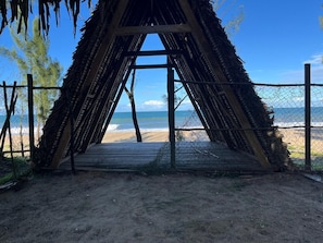 Ubicación a pie de playa y tumbonas