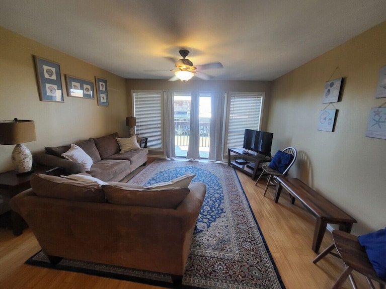Waterfront Condo With Private Boat Slip And Community Swimming Pool - Port O'Connor, TX