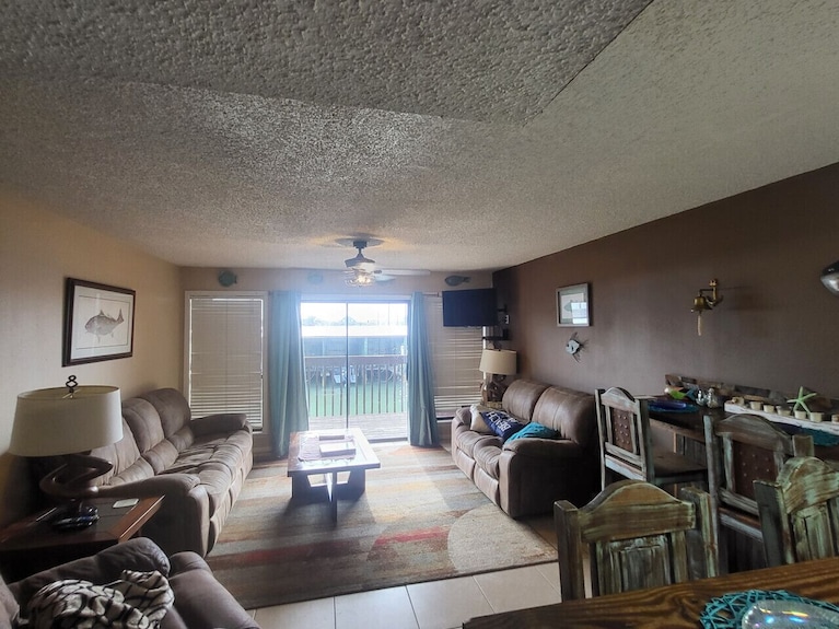 Waterfront Condo With Private Boat Slip And Community Swimming Pool - Port O'Connor, TX