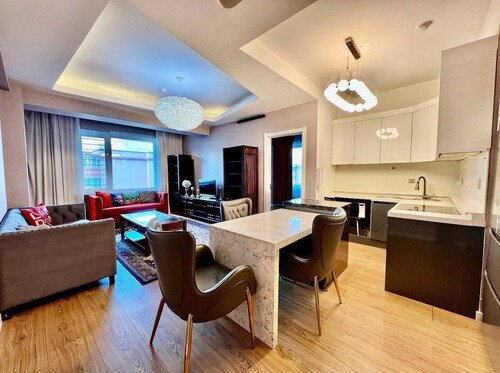 Clean, Cozy & Spacious Apartment  Great for Families and Friends