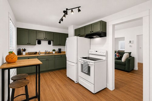 Willow & Mist - Gorgeous 3-bedroom house minutes from Niagara Falls attractions