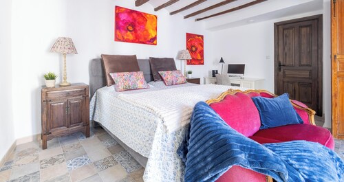 CASA AZUL IS A RUSTIC HOUSE IN THE HEART OF FINESTRAT