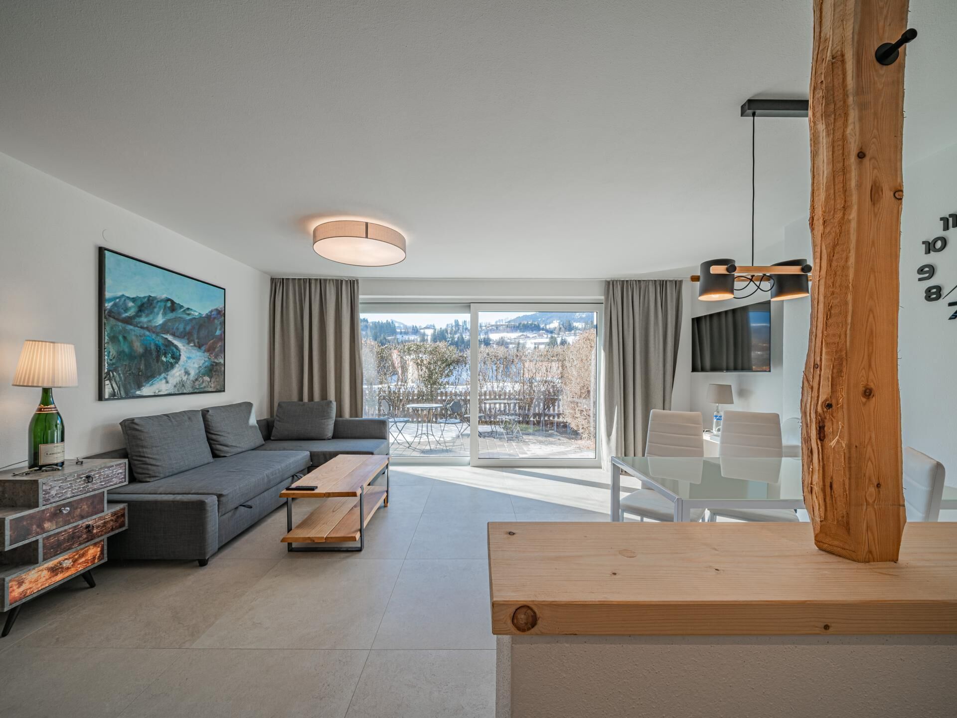 Apartment, 2 Bedrooms | Living area