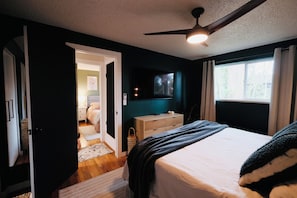 Room - Gateway to the Gorge (Portland)