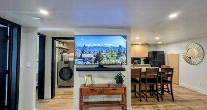 The Cellar On Quaw - A cozy modern stay near Bozeman