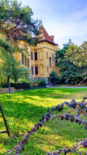 Property grounds - Crystal Apartment - Green Views & Modern Design in Thessaloniki (Thessaloniki)