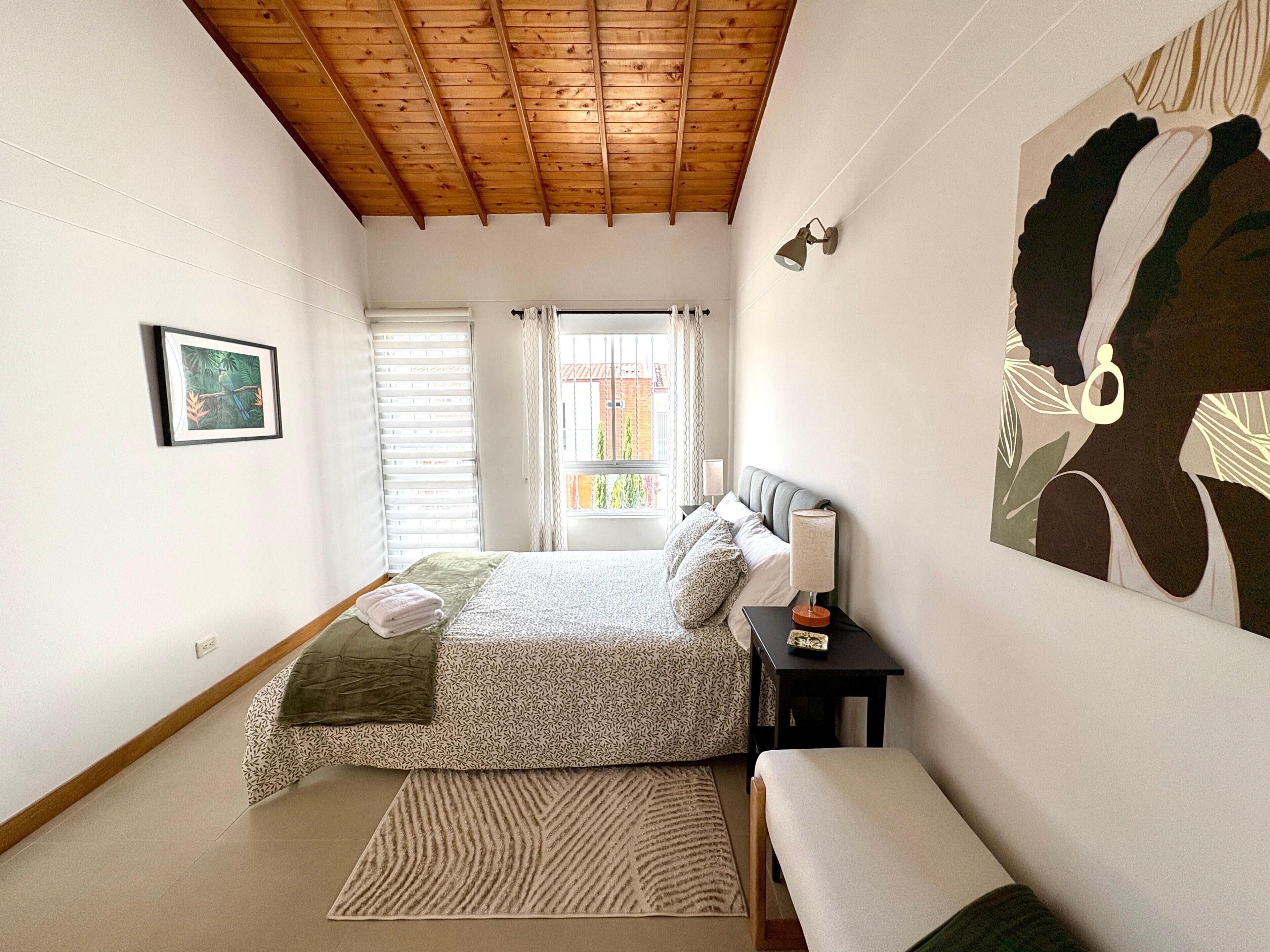 3 habitaciones, tabla de planchar con plancha y wifi gratis 