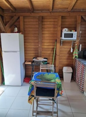 Interior - Country-style lodging not far from the beach (Sainte-Anne)