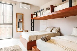 Desk, iron/ironing board, WiFi, bed sheets - Enjoy Casa Luni, residence very close to La Punta (Puerto Escondido)