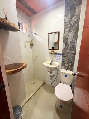 Habitación estándar, vista a la montaña | Baño