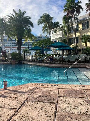 Pool - Key West Front St Studiio (Key West)