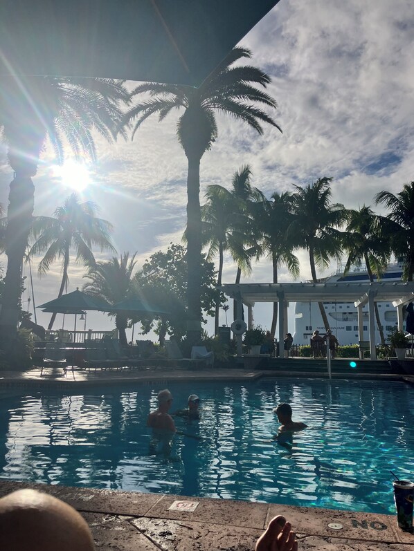 Pool - Key West Front St Studiio (Key West)