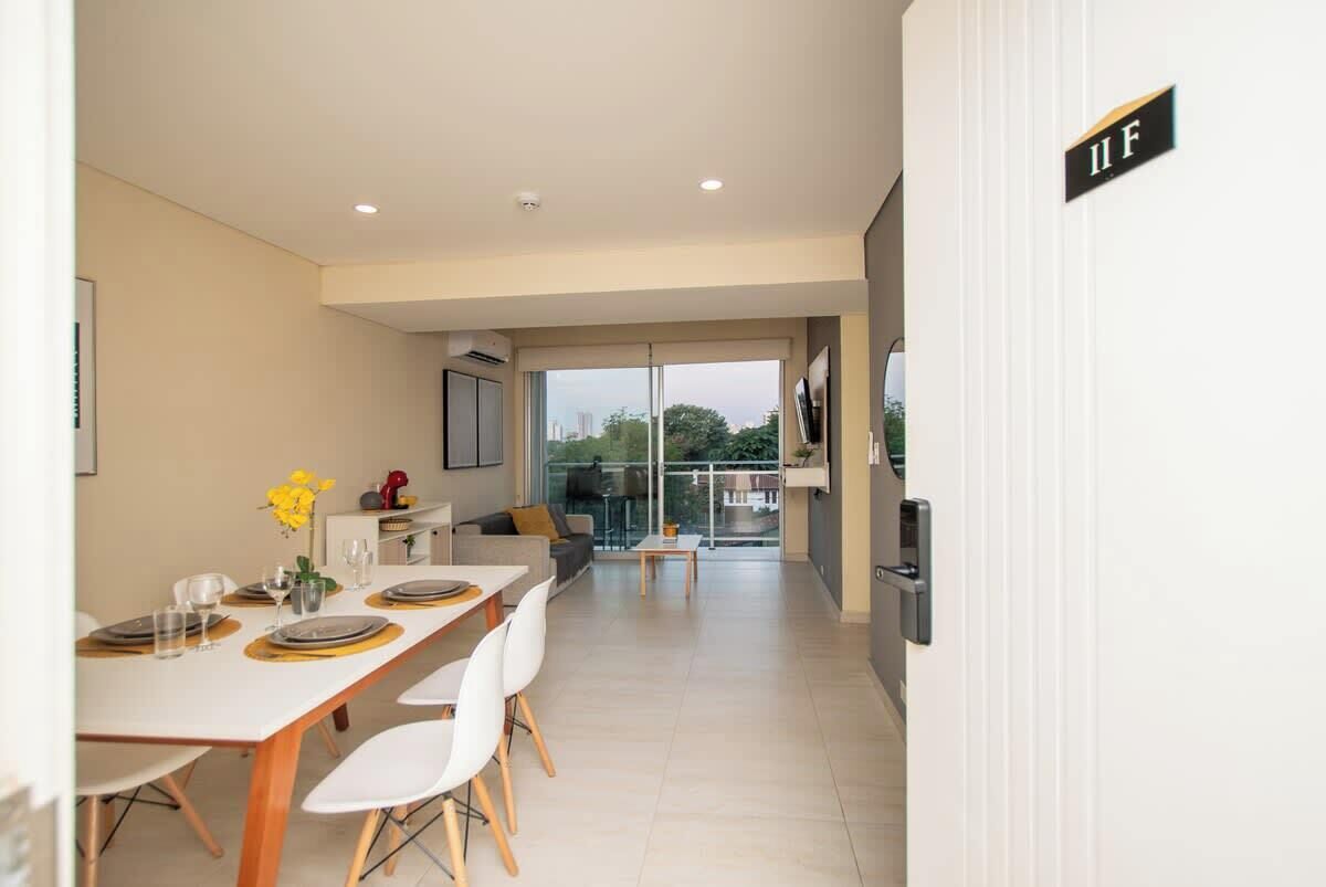 Appartement, vue ville | Intérieur