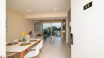 Appartement, vue ville | Intérieur