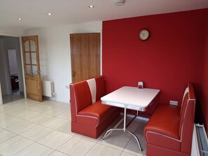 Dining - Raspberry Hill Cottage (Killaloo)