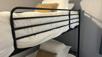 WiFi, bed sheets