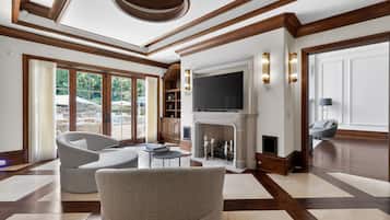 6 bedrooms