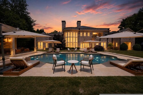 Marietta Mansion in Marietta